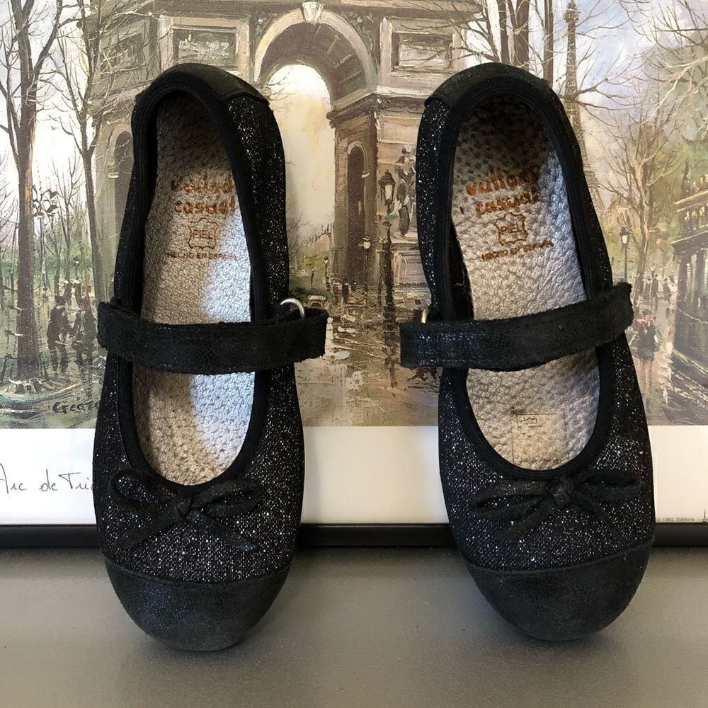 Girls’ Glitter Mary Janes (EUC)